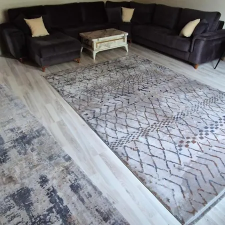 Complete In Etiler Besiktas Provincia di Istanbul